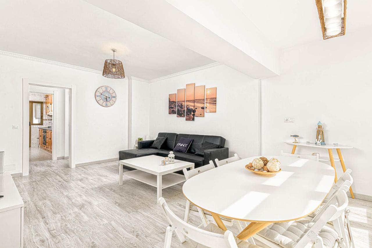 Ferienwohnung Benalmadena, Frente A La Playa Y Puerto Marina Exterior foto
