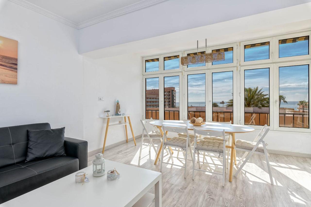 Ferienwohnung Benalmadena, Frente A La Playa Y Puerto Marina Exterior foto