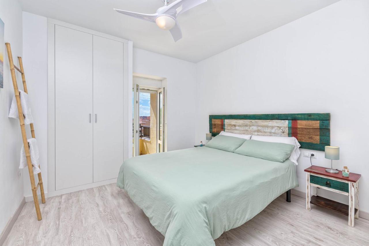 Ferienwohnung Benalmadena, Frente A La Playa Y Puerto Marina Exterior foto